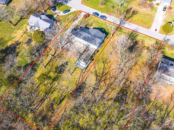 2nd image of 153 Lakeshore Dr