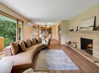 155 Stonybrook Way NE, Fridley, MN 55432