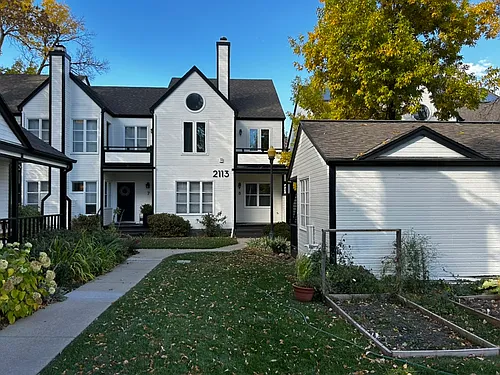2113 Walnut St #8 Photo 1