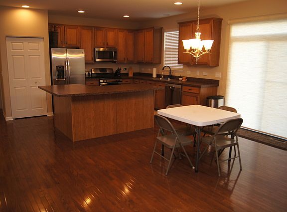 5th image of 2352 Mayfield Dr