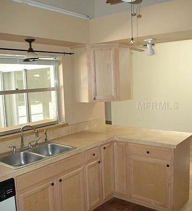 5th image of 1631 Sterling Oaks Ln