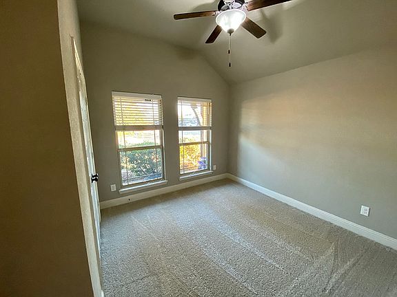 3rd image of 101 Buckingham Dr