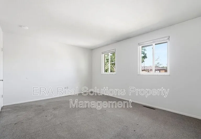 1136 McCarley Dr E — Photo 23