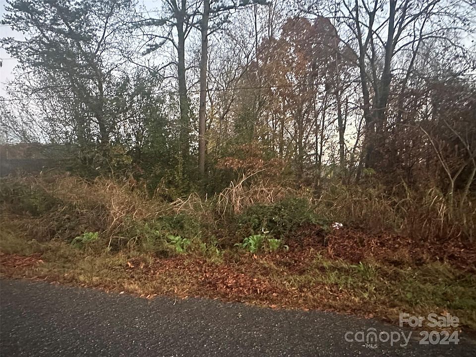 2nd image of 133 Tower Dr