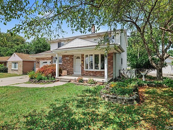 3rd image of 22935 Allor St
