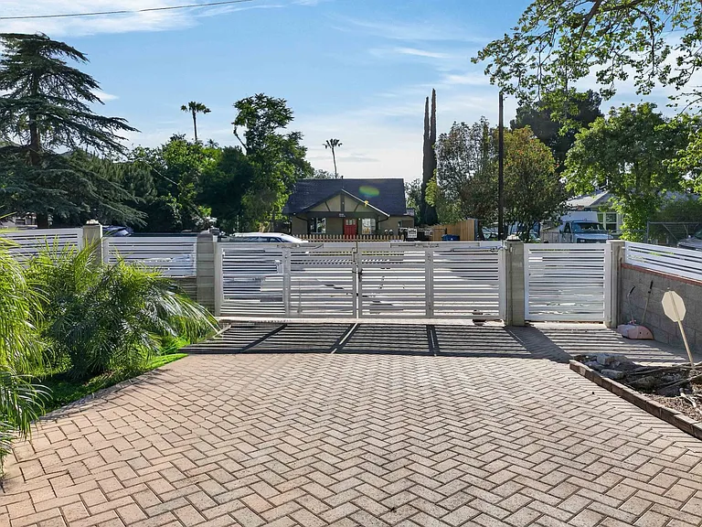 10154 Mount Gleason Ave — Photo 36