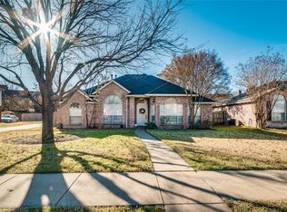 906 Bray St, Cedar Hill, TX 75104