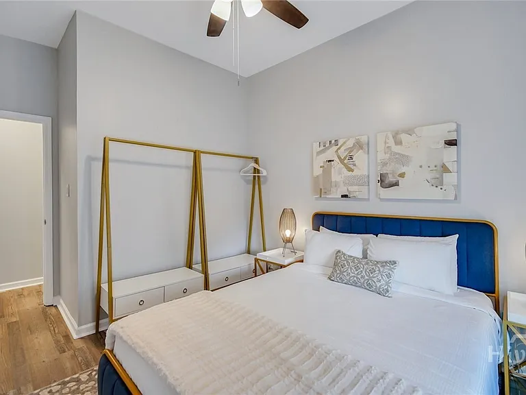 321 W 31st St #1 — Photo 7