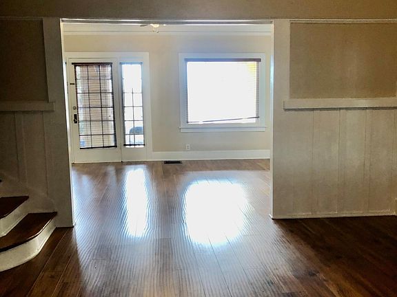 3rd image of 6012 S Bright Ave