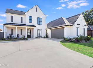 213 Rue Saint Barts, Youngsville, LA 70592