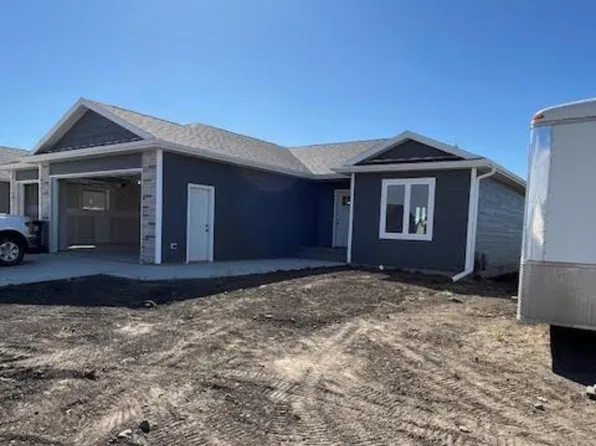 3610 Lincoln Ave, Spirit Lake, IA 51360