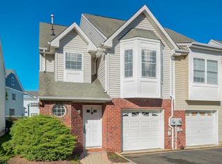 35 Angela Way, Berkeley Heights, NJ 07922