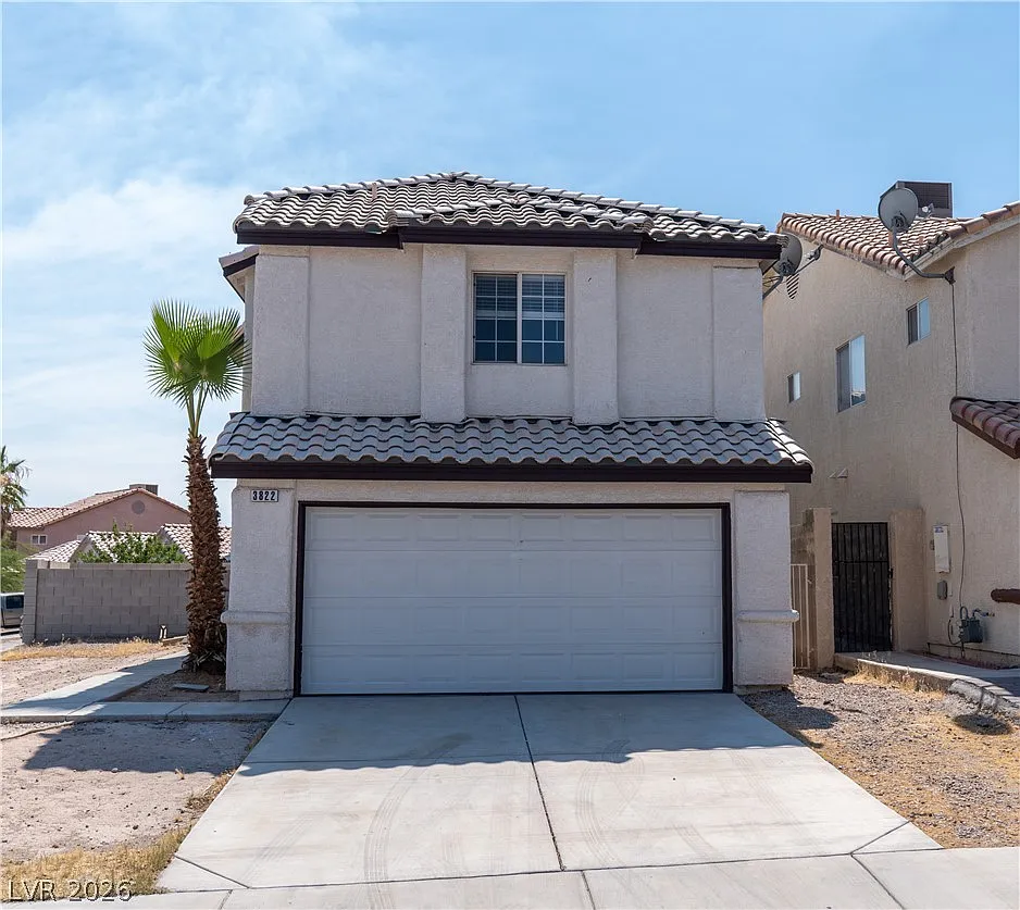 4 bed, 3.0 bath, 1596 sqft, $2,200 — Photo 2