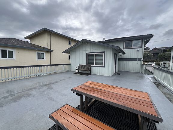 2nd image of 248 Hawthorne St #3