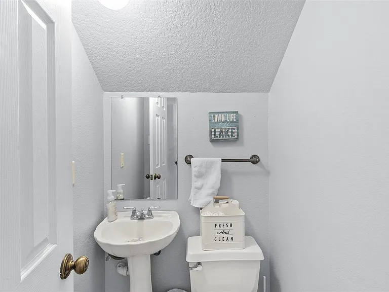 117 E Park Dr — Photo 11