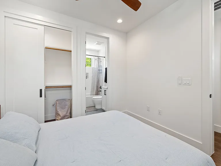 2609 Willow St #2 — Photo 21