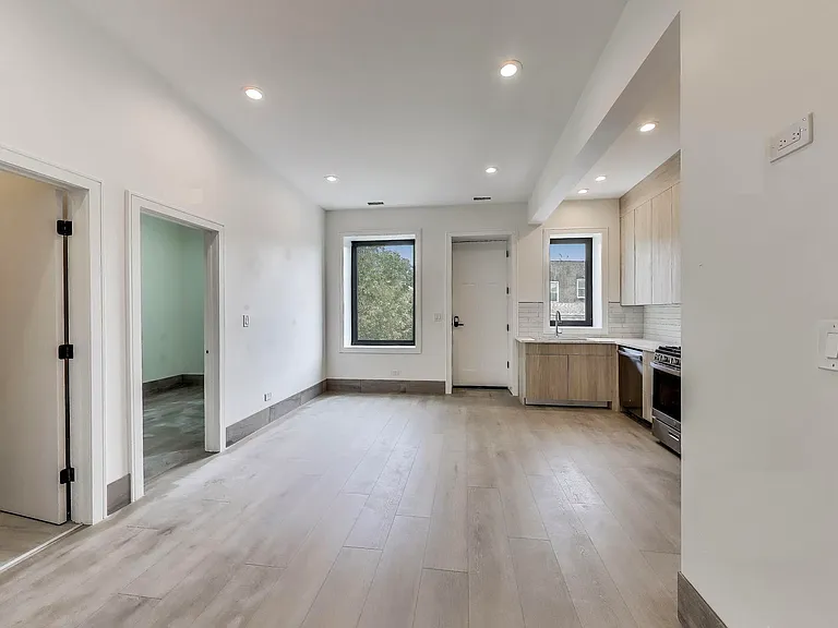 2023 N Drake Ave #2S — Photo 8