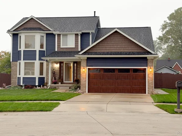 24928 Jennifer Dr, Brownstown, MI 48134