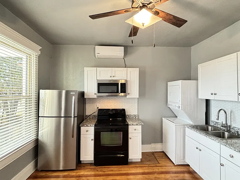 1509 E Yandell Dr #A-1 — Photo 6