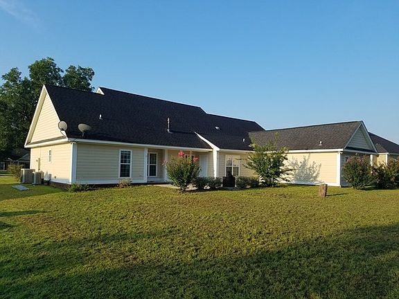 2nd image of 117 Stags Leap Dr