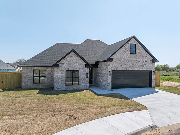 3rd image of 524 Dutton Ct