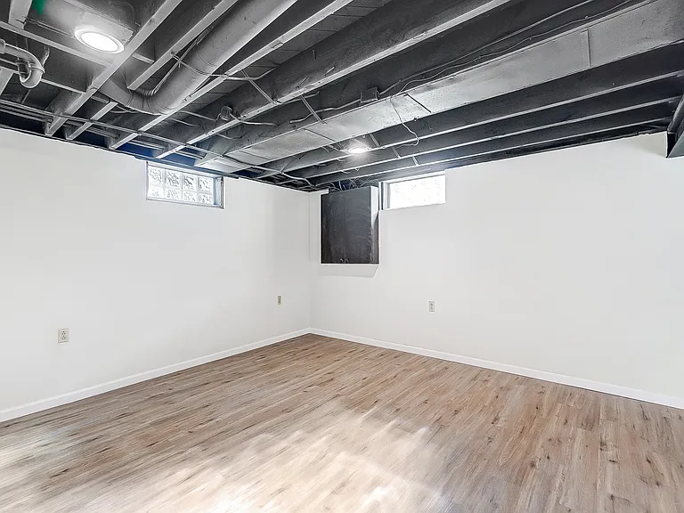 4016 Maricarr Dr — Photo 39
