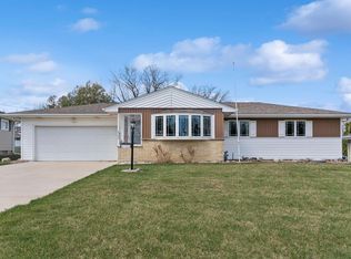 2702 Highview Ave, Waterloo, IA 50702