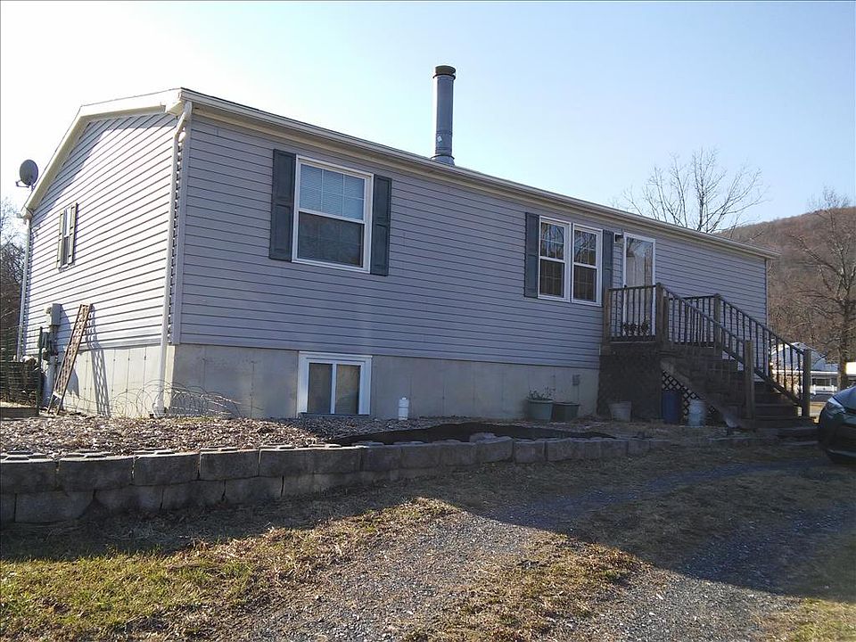 1st image of 1421 Blue Mountain Dr