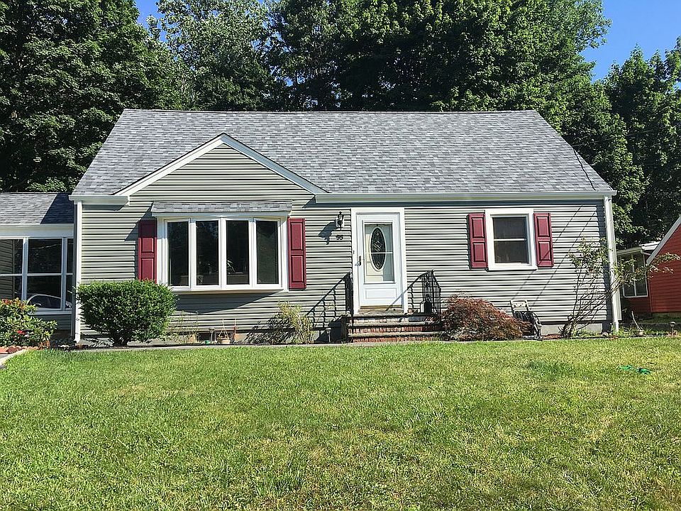 2nd image of 55 Brookside Ter