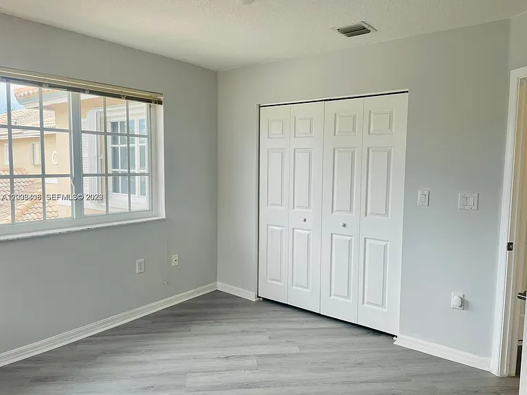 17079 NW 22nd St — Photo 11