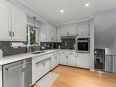 520 Byron St — Photo 12