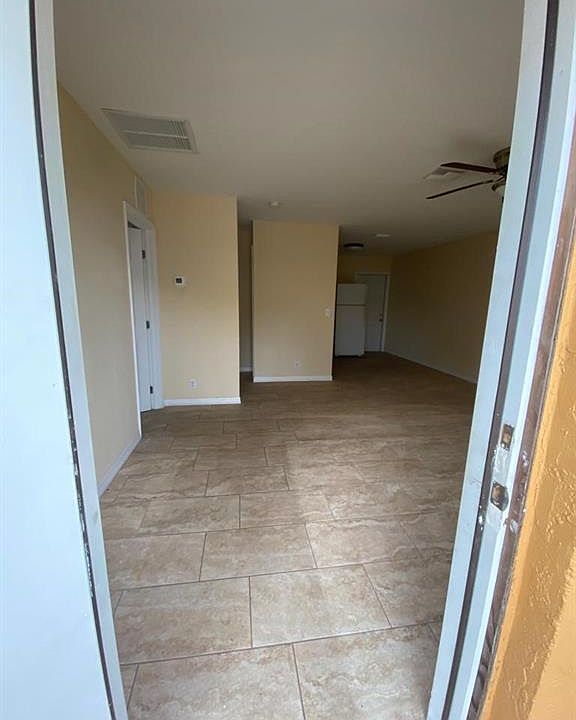 1st image of 5648 9th Ave