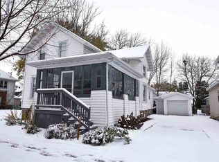 222 W 8th Ave, Oshkosh, WI 54902
