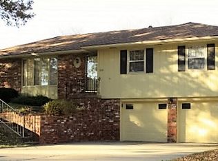 1504 NE 57th Ter, Kansas City, MO 64118