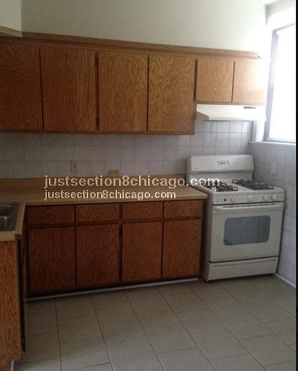 1st image of 7438 S South Shore Dr APT 2E
