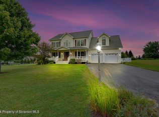 29 Landmark Dr, Jefferson Twp, PA 18436