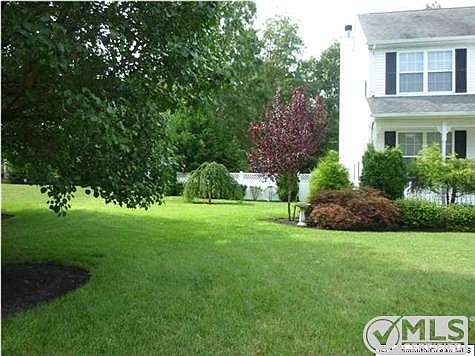 2nd image of 120 Rowan Ct
