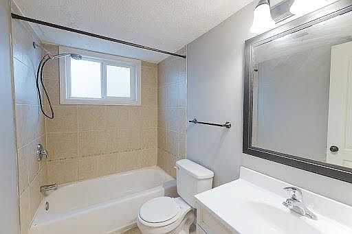 5th image of 5097 Marshall Dr APT 2
