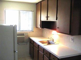 3015 W 13 Mile Rd APT 112, Royal Oak, MI 48073