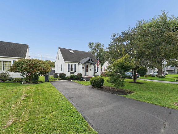 4th image of 1084 Sugar Grove Rd SE