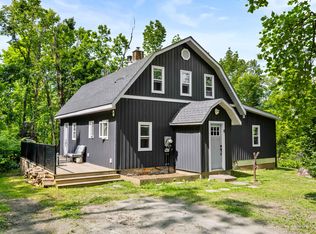 8 Library Rd, North Kawartha, ON K0L2H0