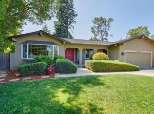 13237 Paramount Dr, Saratoga, CA 95070