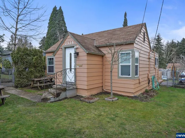 2525 Summer St SE, Salem, OR 97302