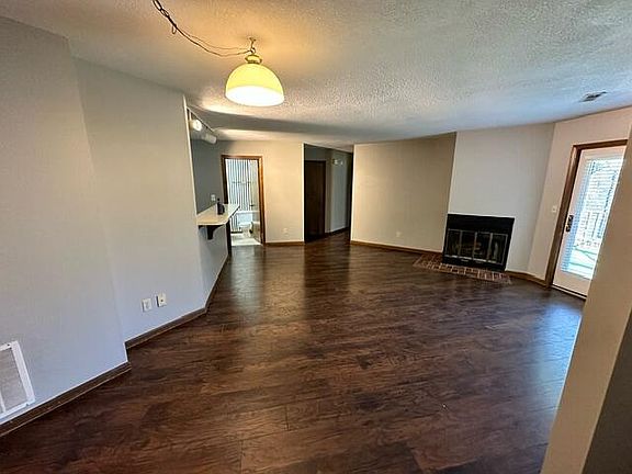 2nd image of 102 Park De Ville Pl