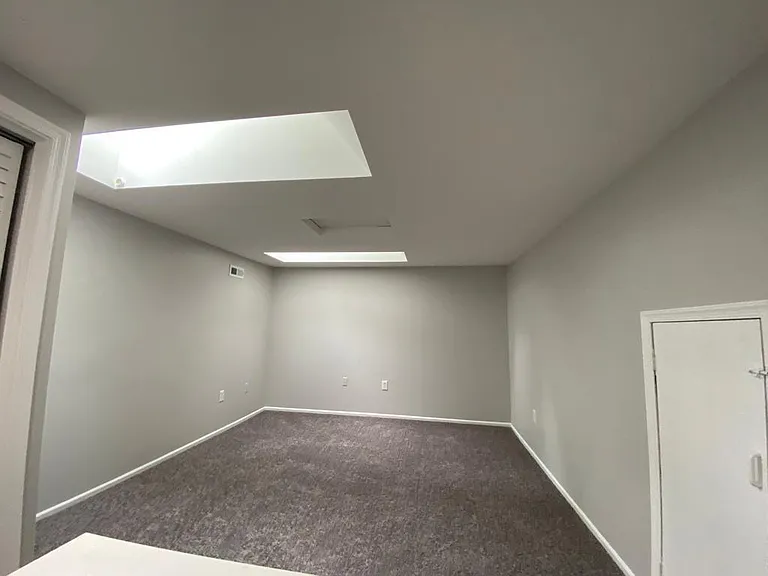 716 Lady Slipper Ct — Photo 9