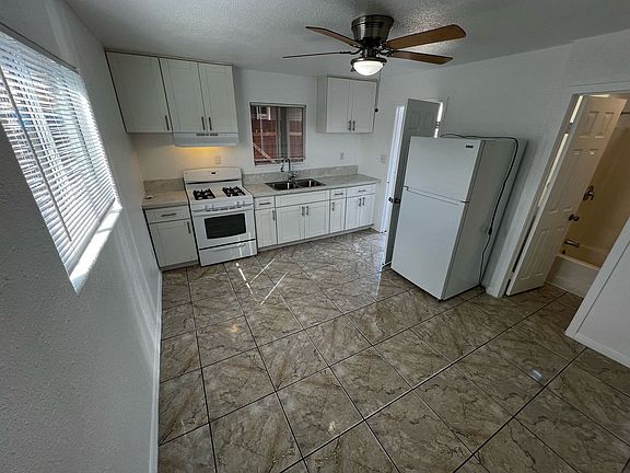 2nd image of 3217 J St #B