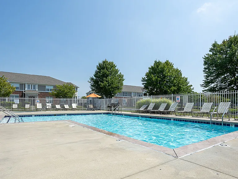Pebble Brook Village — Photo 1