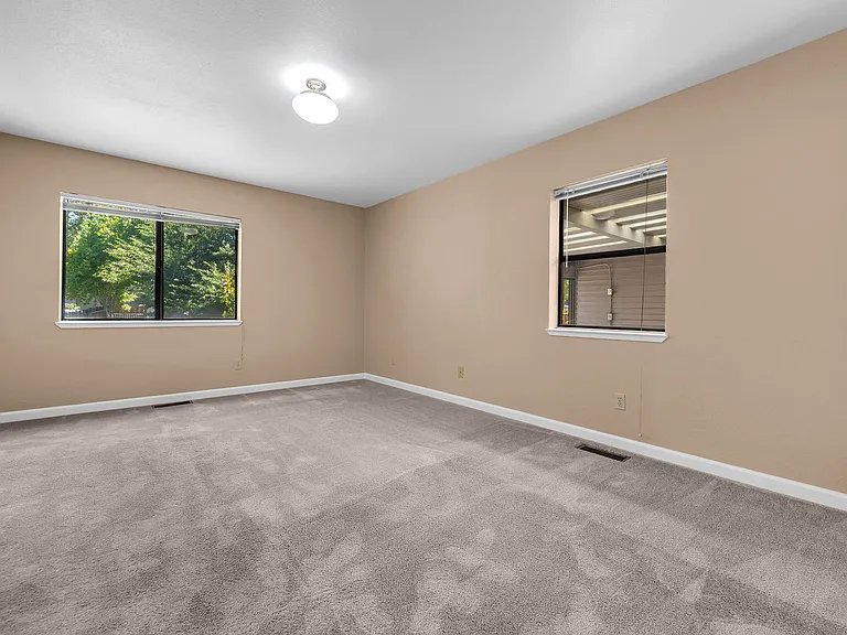 1985 Ponderosa Dr — Photo 11