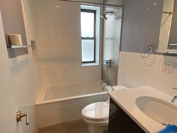 3rd image of 125 Sterling St #12F