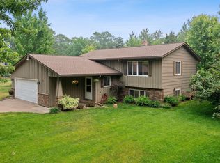 2720 Maple Dr S, Cambridge, MN 55008
